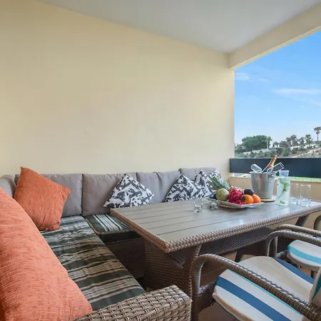 Luxury And First Line Apartment